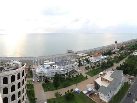 Grand Royal Batumi Aparthotel Exterior photo