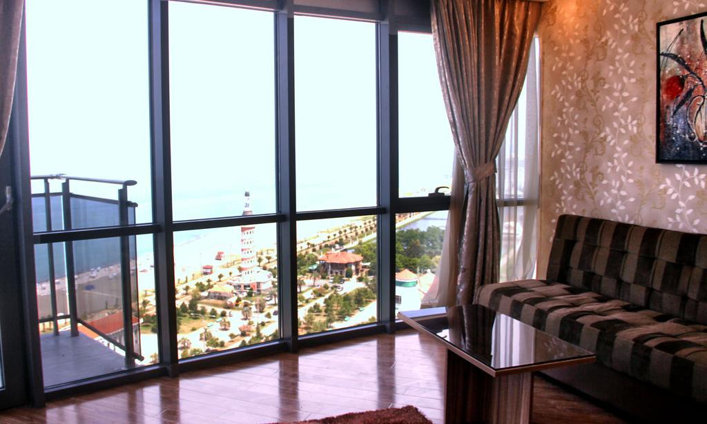 Grand Royal Batumi Aparthotel Room photo