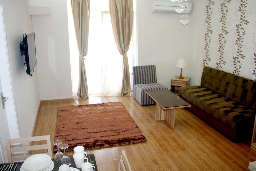 Grand Royal Batumi Aparthotel Room photo