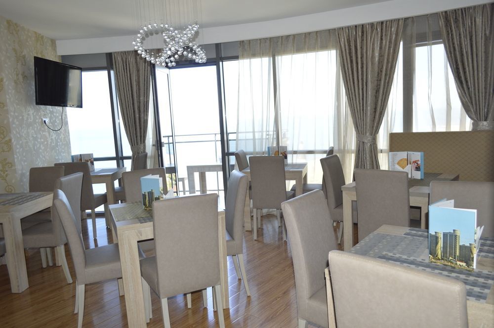 Grand Royal Batumi Aparthotel Exterior photo